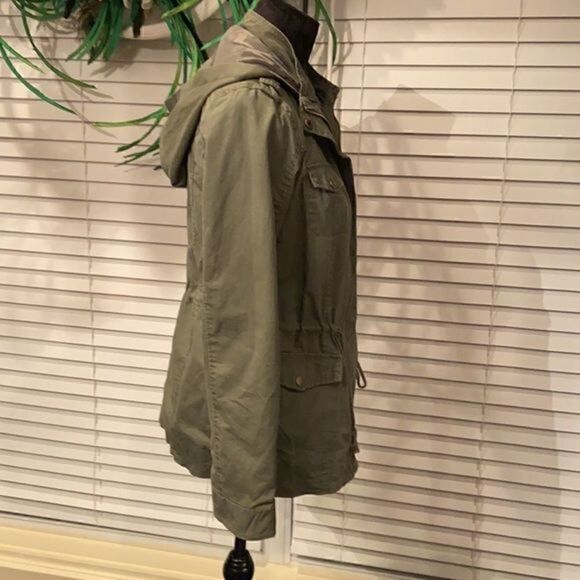 ARMY green jacket with hood - Picture 4 of 7